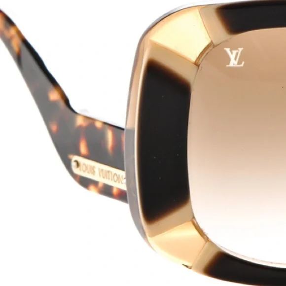 Louis Vuitton Z 0401W sunglasses Firm